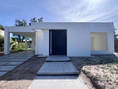 Casas Venta Santiago Del Estero Casa a estrenar en Barrio Privado El Bosque. La Banda