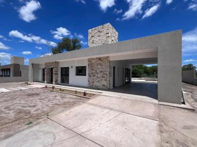 Casas Venta Santiago Del Estero CASA EN VENTA A ESTRENAR - RUTA 1 -SAUCE BAJADA