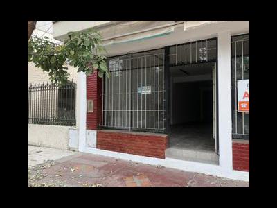 Oficinas y Locales Alquiler Santiago Del Estero ALQUILO SALN COMERCIAL AMPLIO MORENO Y RIOJA